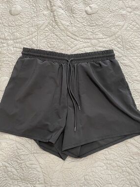 Time and Tru Black Elastic Waist Athletic Shorts M
